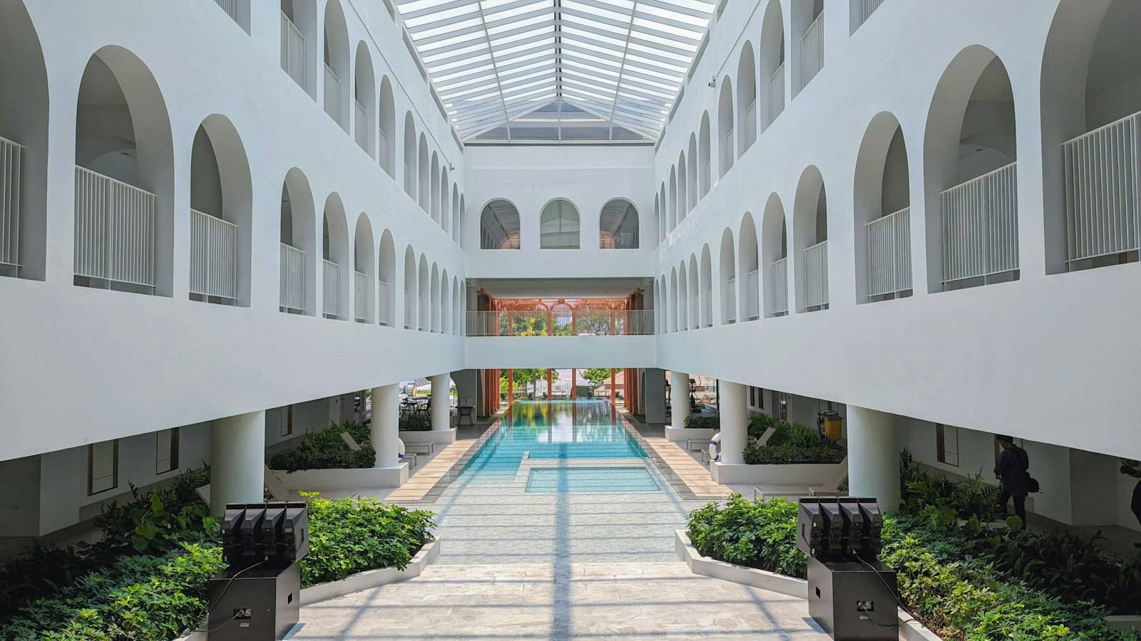 Courtyard pool at a family-friendly Bangkok hotel