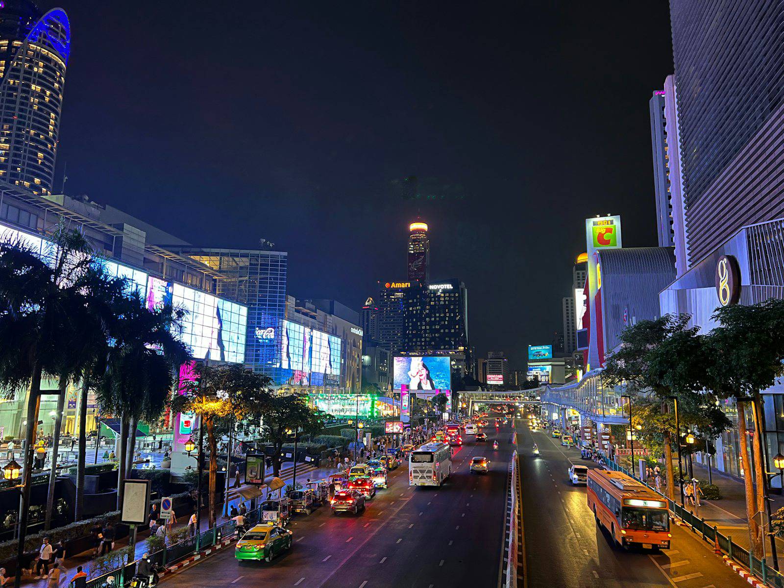 Shopping malls around CentralWorld and Siam at night